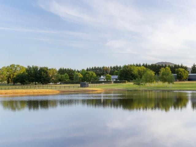 One of the Yarra Valley's Finest Estates on the Golden Mile, with a 4 Acre Private Lake