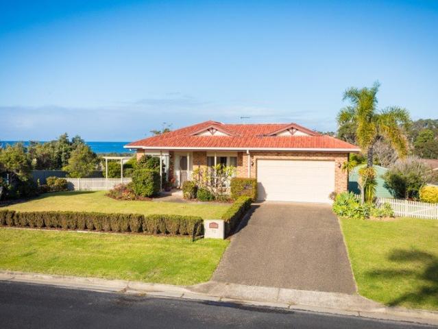One Owner. One Level. One Exceptional Opportunity
