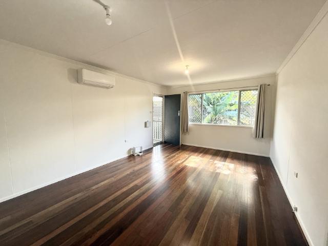 One Mile, 14 Mornington Crescent
