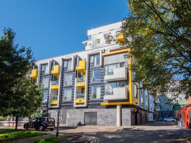 One Smithfield Square, 122 High Street, Northern Quarter M4, 2 bed flat to rent, £1,500 pcm | PrimeLocation