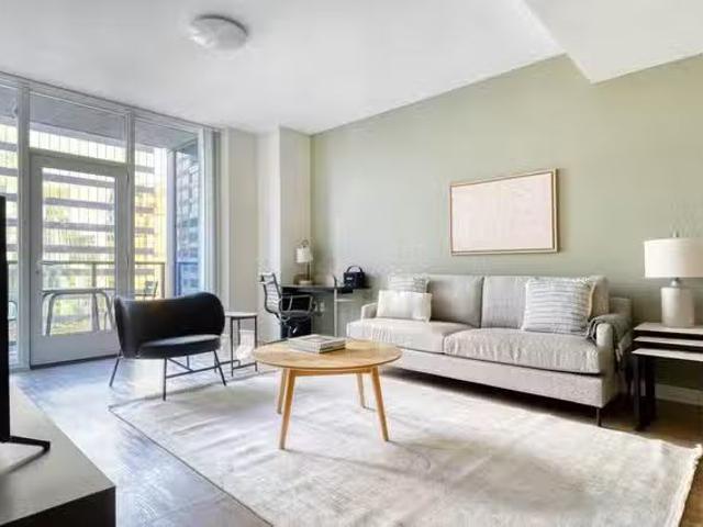 One South Market Apartments, 1 S Market St, Ballbach and SOFA.