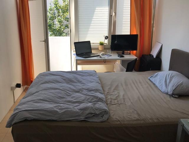 One Room Apartment, balkony, district University, Munchen Amsterdam Apartments for Rent