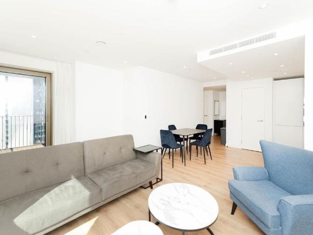 One Thames Quay, 222 Marsh Wall, London E14, 1 bed flat to rent, £3,200 pcm | PrimeLocation