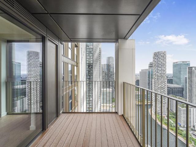 One Thames Quay, Marsh Wall, E14 1 bed apartment to rent £2,916 pcm £673 pw