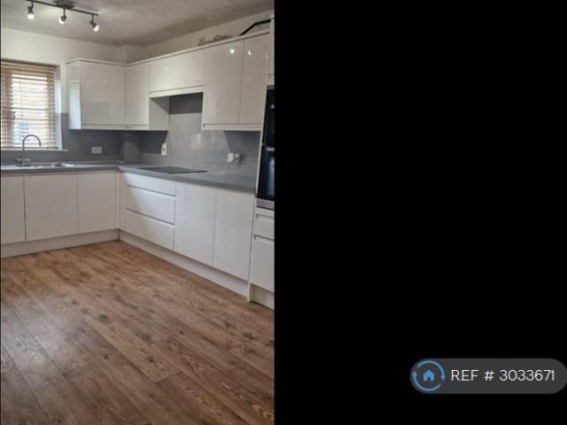 O'neill Road, Milton Keynes, MK8 4 bed detached house to rent £2,100 pcm £485 pw