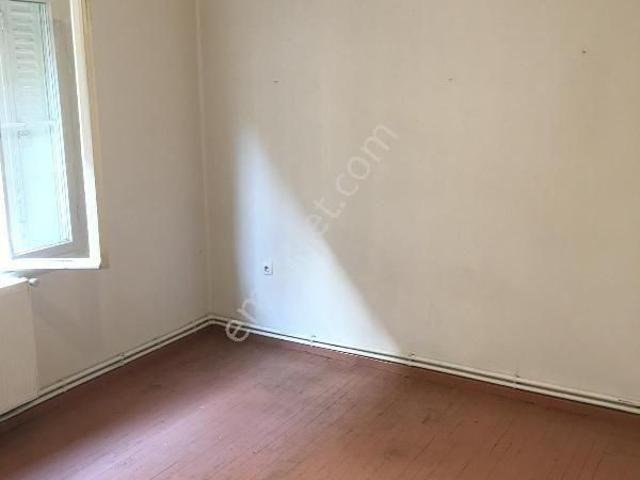 Öner Emlak'tan Mitatpaşa Mh.'de 3+1bakımlı K 1523