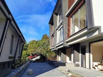 Öner Güneri'den Aktaş'ta Doğa Ve Deniz Manzaralı 3 Katlı Villa