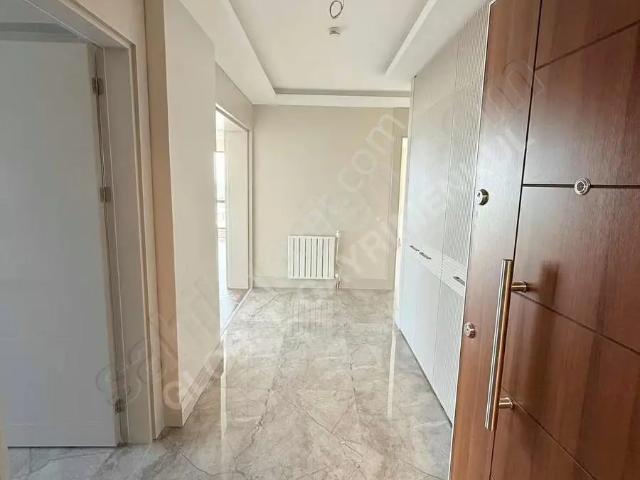 Önerler Semilyon Da Arakat 3+1 Lüx Sıfır Daire