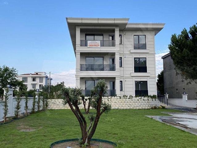 ÖNERLER'DE BUTİK SİTEDE SATILIK DAİRE