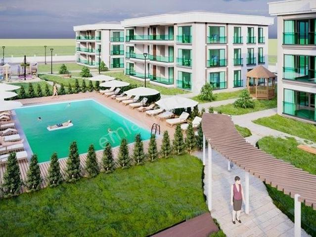 Önerlerde Göl Manzaralı Önü21 Dönüm Park Alanı Satılık 3+1 Daire