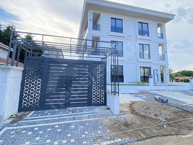 ÖNERLER'DE SİTEİÇİ HAVUZAÇIK&K.OTOPARKPEYZAJLI 2+1 LÜKS DAİRE