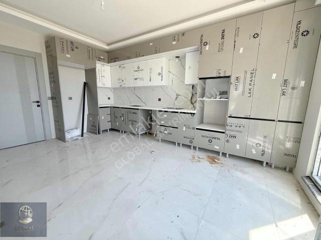Önerlerde Ultra Geniş 160m2 Güney Havuz Cephe Sıfır 3+1