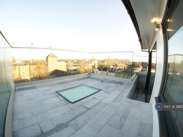 Ongar Road, London, SW6 5 bed flat to rent £4,000 pcm £923 pw