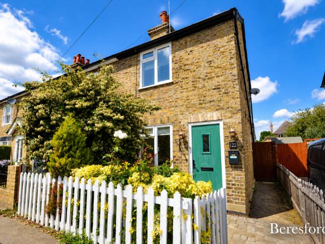 Ongar Road, Writtle, CM1 2 bed end of terrace house to rent £1,500 pcm £346 pw