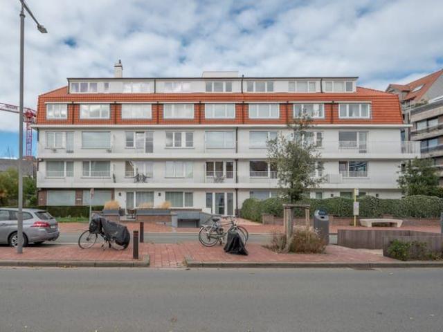 Ongemeubeld: Zonnige studio nabij centrum!