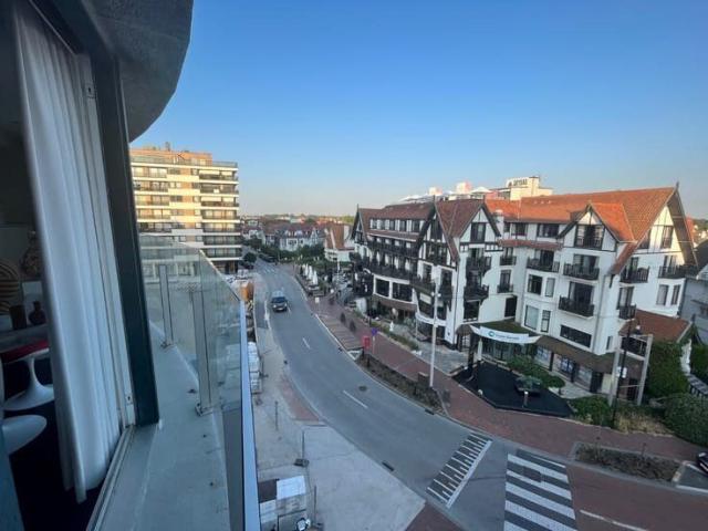 Ongemeubeld Gezellig ingerichte studio met open zicht in