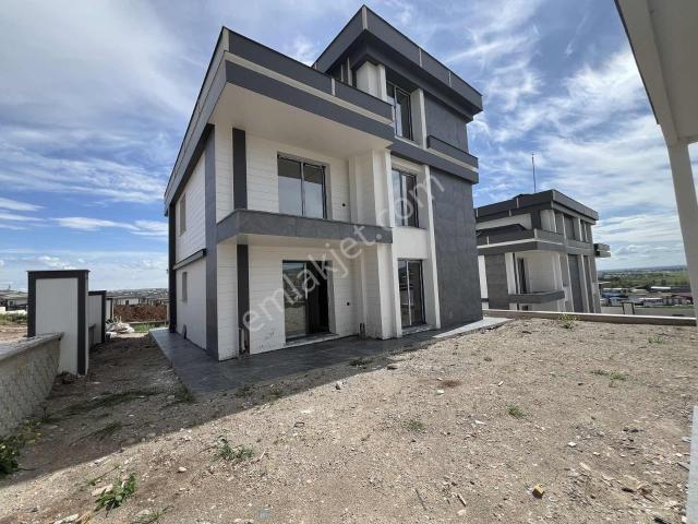 Onix21 Emlaktan Şahintepe De Satılık Ultra Lüks Tripleks Villa