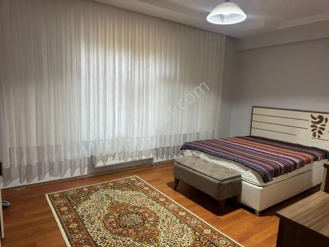 Onix21 Emlak'tan Bağcılar Ahmet Kaya Caddesi Satılık 2+1