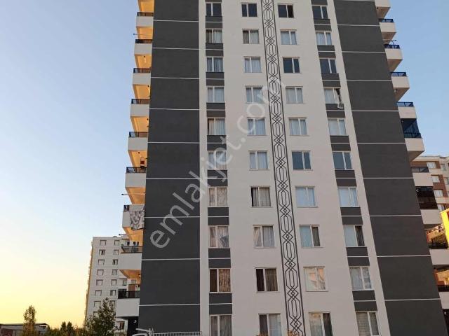 Onix21 Emlaktan Şehitlik Akar Yapı Da Satılık 2+1 Daire