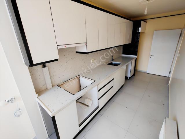 Onkoloji Hastanesi Metro Yakını Urankent'te Kiralık 2+1 Daire