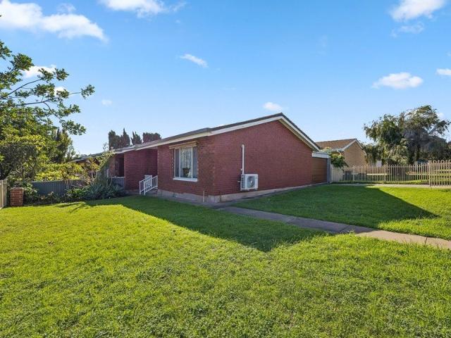 Only metres to all Beach Road facilities Choice of 3 Strata Units