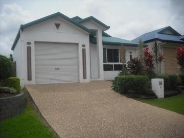 ONLY MINUTES TO THE UNIVERSITY HOSPITAL ARMY BARRACKS TAVERN LOCAL SHOPPING