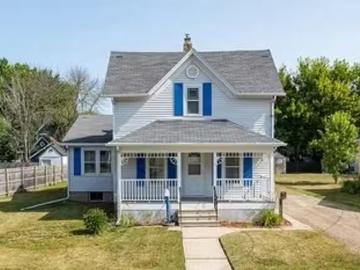 Only the Best Housing, 611 Sherry St, Neenah 3 Bedroom 1 B.