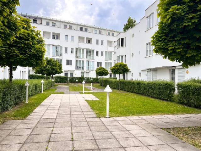 Online Terminbuchung | ab sofort | 1 Zimmer Wohnung | Hofseitiger 13m² Eigengarten