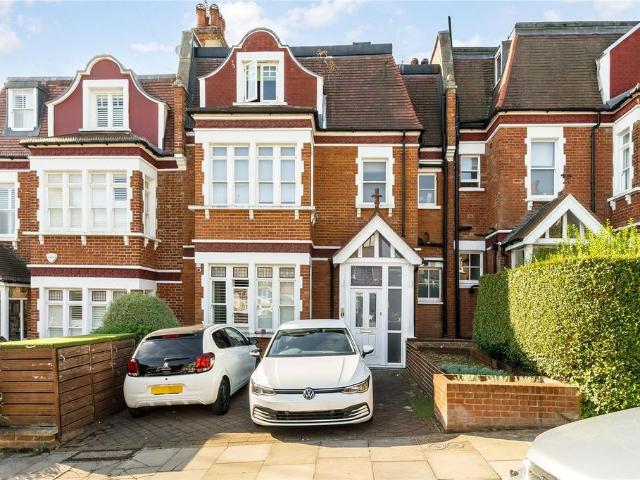 Onslow Gardens, London, N10 3 bed apartment to rent £3,750 pcm £865 pw