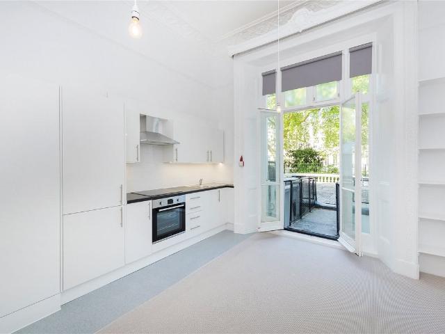 Onslow Gardens, London SW7, Studio to rent, £1,712 pcm | PrimeLocation