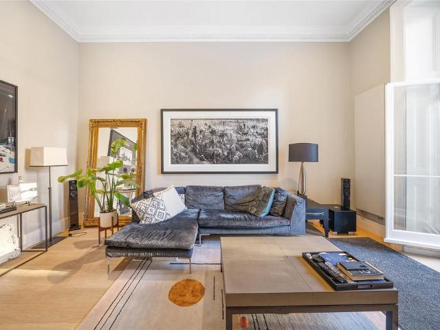 Onslow Gardens, South Kensington. 2 bed flat to rent £7,999 pcm £1,846 pw