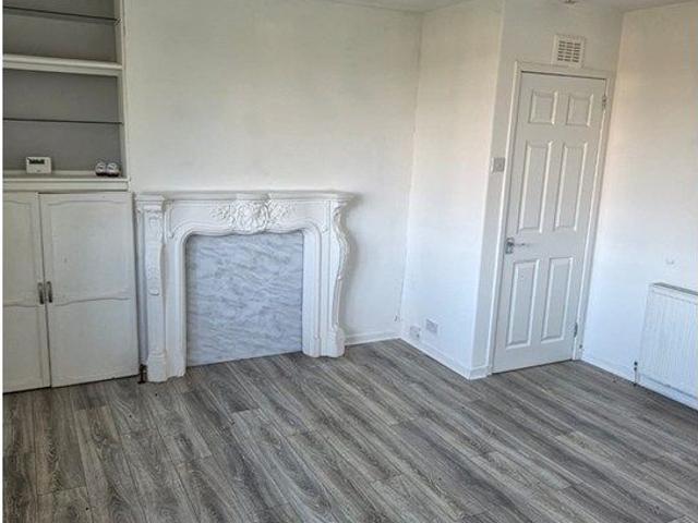 Onslow Road, Clydebank G81, 3 bed flat to rent, £800 pcm | PrimeLocation