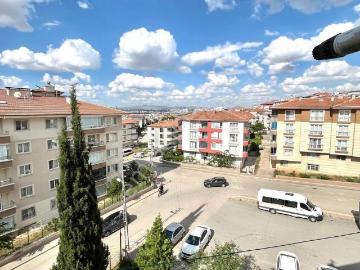 █ Önü Açık Manzaralı █ 2+1 Yapılı Katta Site İçerisinde Fırsat █