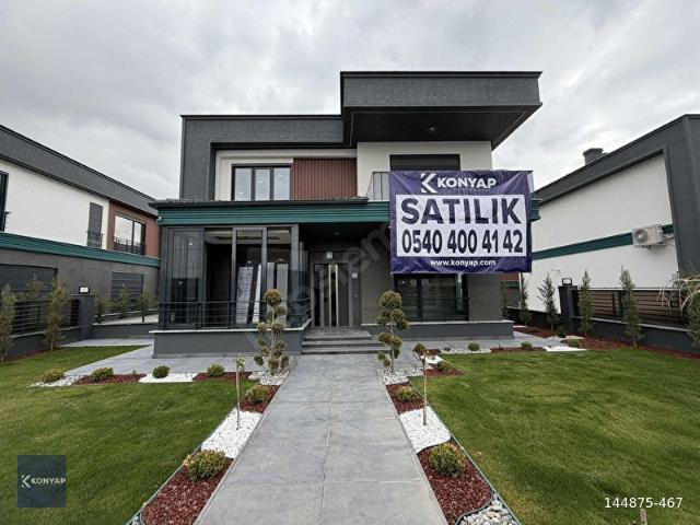 ÖNÜ KAPANMAZ GENİŞ CEPHELİ SİTE İÇERİSİNDE ULTRA LÜKS VİLLA