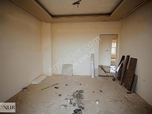 Onur Emlak Erenköy Mah.site İçi 5+1 Takaslı/vadeli Satılık Villa