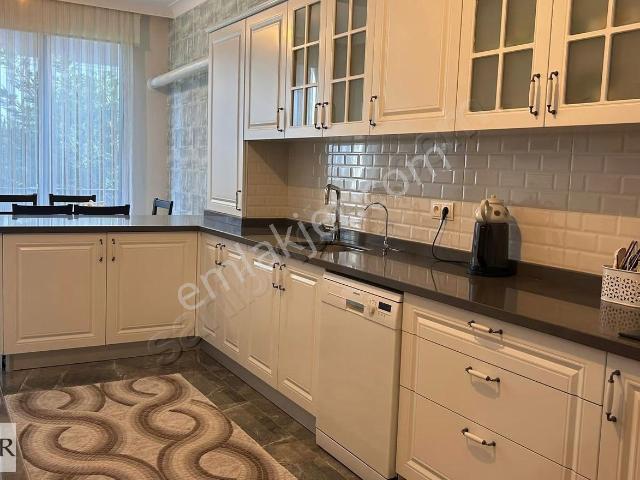 Onur Emlak Gölbaşı Bahçelievler Mah. Site İçi 4+1 Kiralık Daire