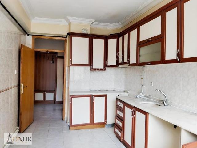 Onur Emlak Karakayış Caddesi Site İçi 3+1 Satılık Daire