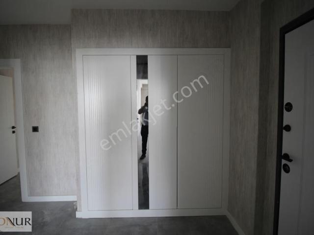 Onur Emlak Site İçi Kapalı Otoparklı Ara Kat 4+1 Lüks Daire