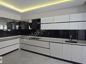 Onur Emlak Vadeli/takaslı/peşinde Ödemede İndirimli 4+1 Daire