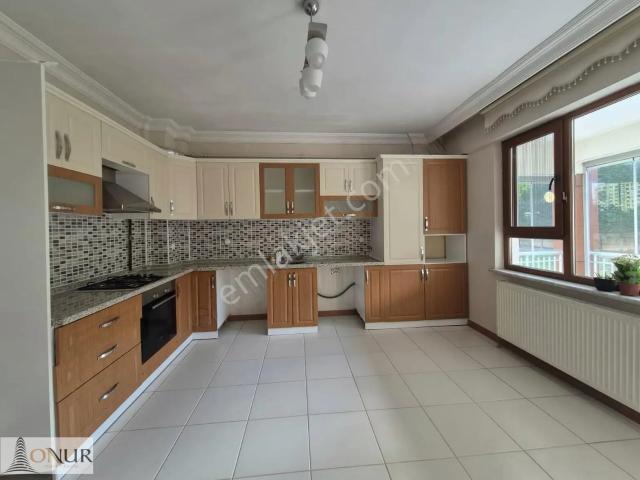 Onur Emlak Yazır Mah. Real Yakını Site İçi Kiralık Daire