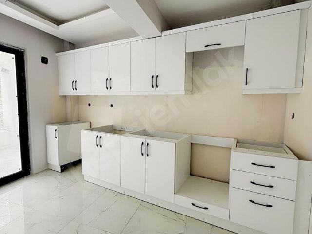 ONUR PEHLİVAN'DAN HASKÖY DE SATILIK 2+1 DAİRE