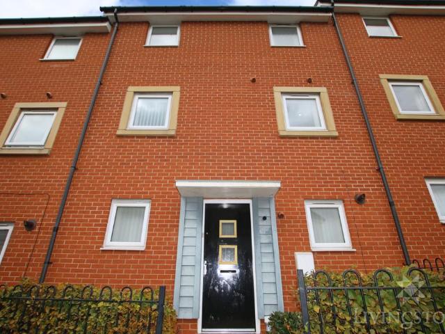 Onyx Crescent, Leicester LE4 2 bed triplex to rent £995 pcm £230 pw