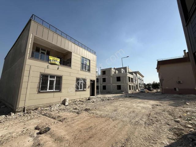 Osman Elma Emlak'tan 2 Katlı Komple Kurumsala Kiralık 2 Daireli