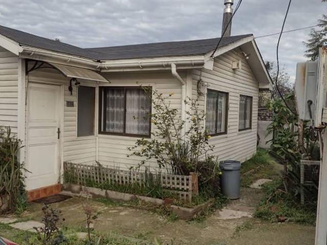 OSMAN PEREZ FREIRE TERRENO CON 2 CASAS