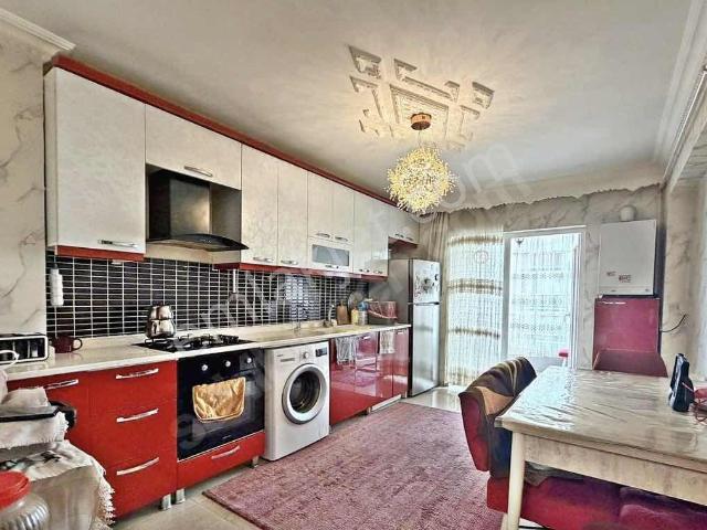 Osmangazi Cadde Dibi Asansörlü Geniş Mt2 3+1 2 Balkonlu Fırsat!