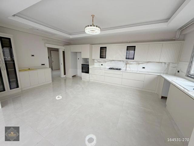 OSMANGAZİ'DE S.İÇERİSNDE VRF KLİMALI FIRSAT FUL+FULL 5.5+1 DAİRE