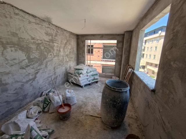 Osmangazi Mah. Atatürk Cad. Site İçerisinde Satılık 2+1 Ara Kat
