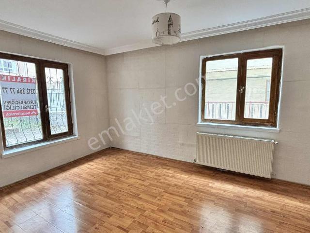 Osmangazi Mah. Bölük Cad.okullar Bölgesinde 3+1 Bagımsız