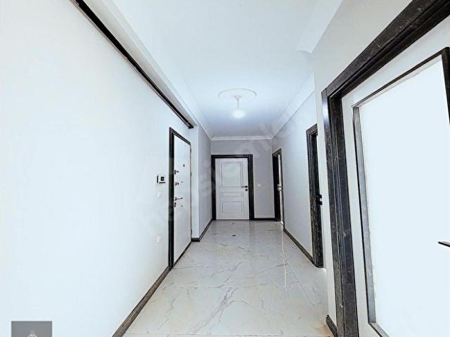 OSMANGAZİ MAHALLESİNDE EBEVEYN BANYOLU GENİŞ 2+1 ARAKAT KK928
