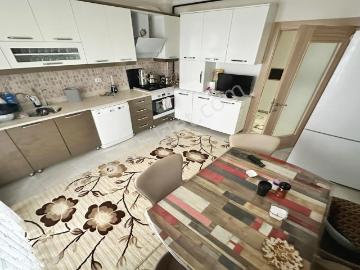Osmangazi Mahalle'sinde Ebeveyn Banyolu 3+1 Kupon Daire